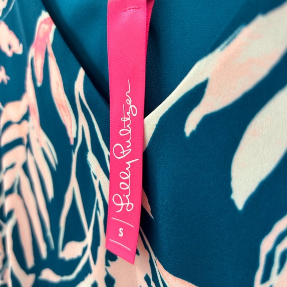 🛑SOLD🛑 Lilly Pulitzer Florin Reversible Top (small) - Excellent - Picture 4 of 5